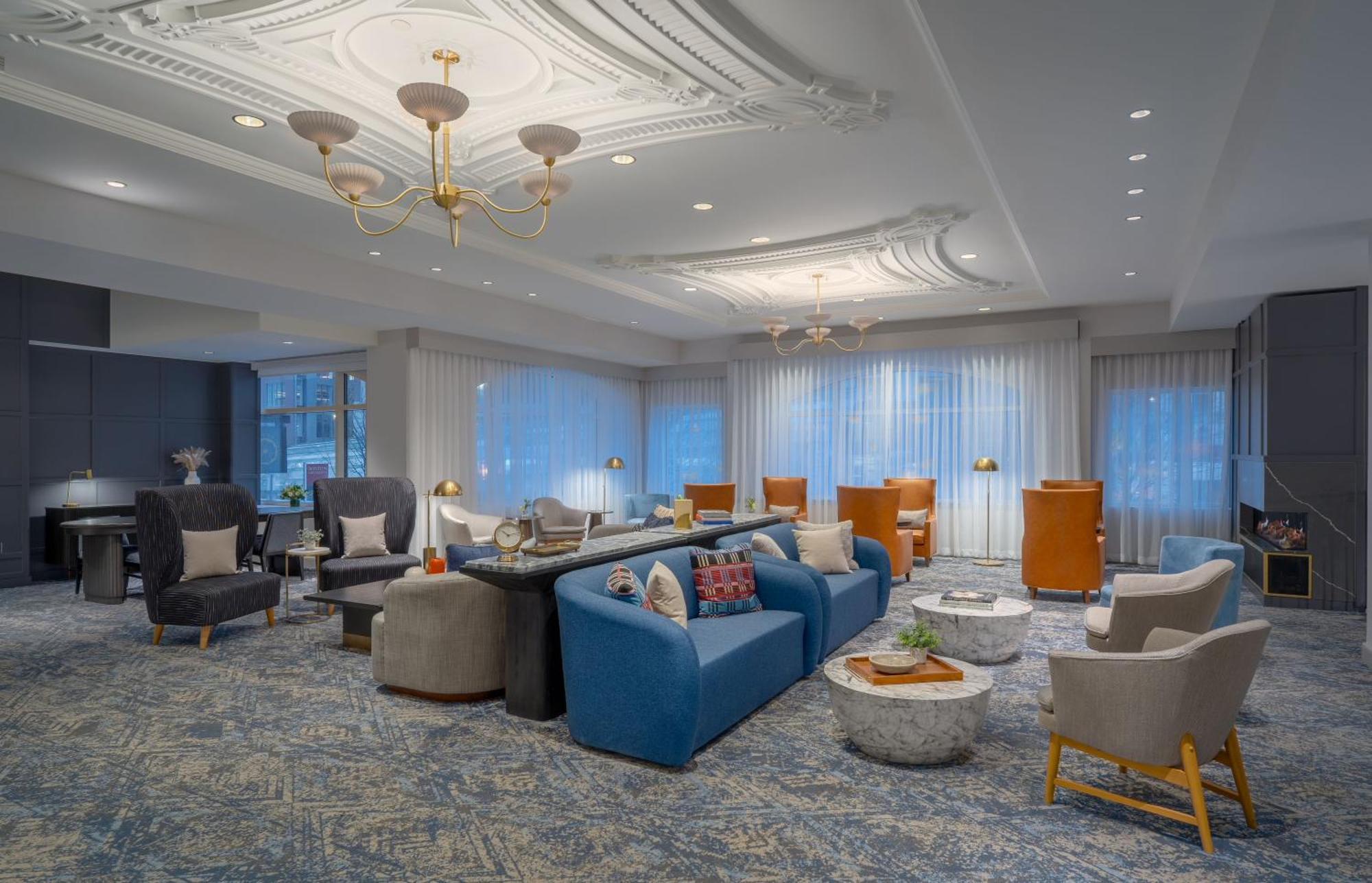 Hotel Commonwealth Бостон Экстерьер фото