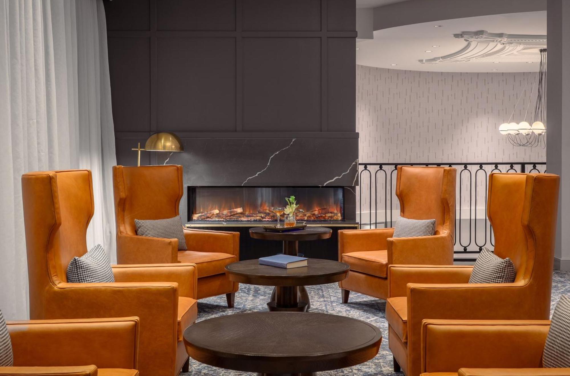 Hotel Commonwealth Бостон Экстерьер фото