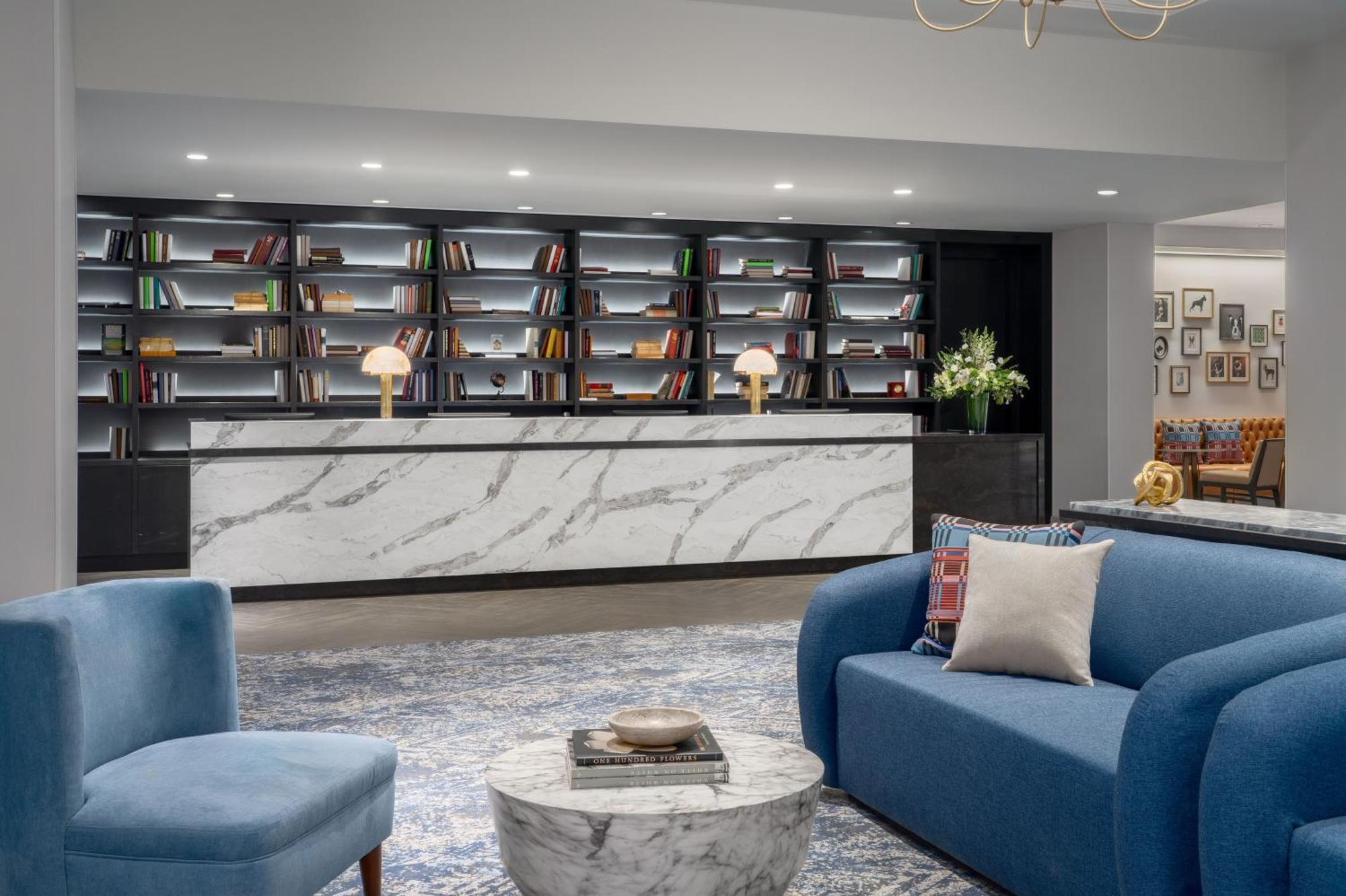 Hotel Commonwealth Бостон Экстерьер фото
